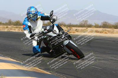 media/Apr-10-2022-SoCal Trackdays (Sun) [[f104b12566]]/Turn 7 Inside (1025am)/